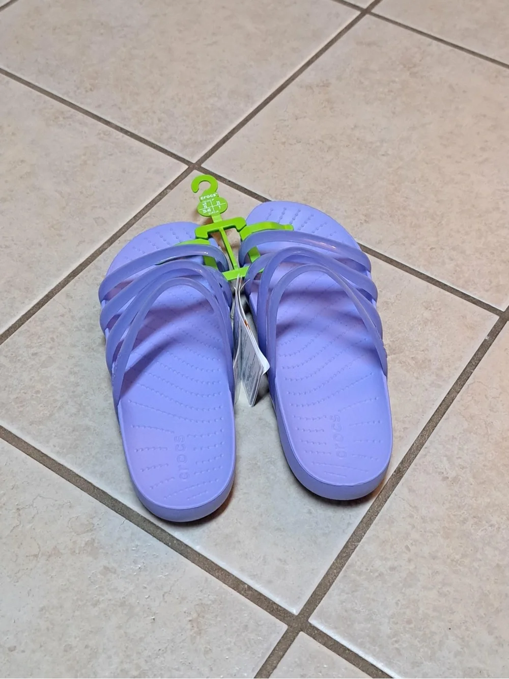 Crocs Women's Splash Glossy Strappy Sandals - Women's size 9